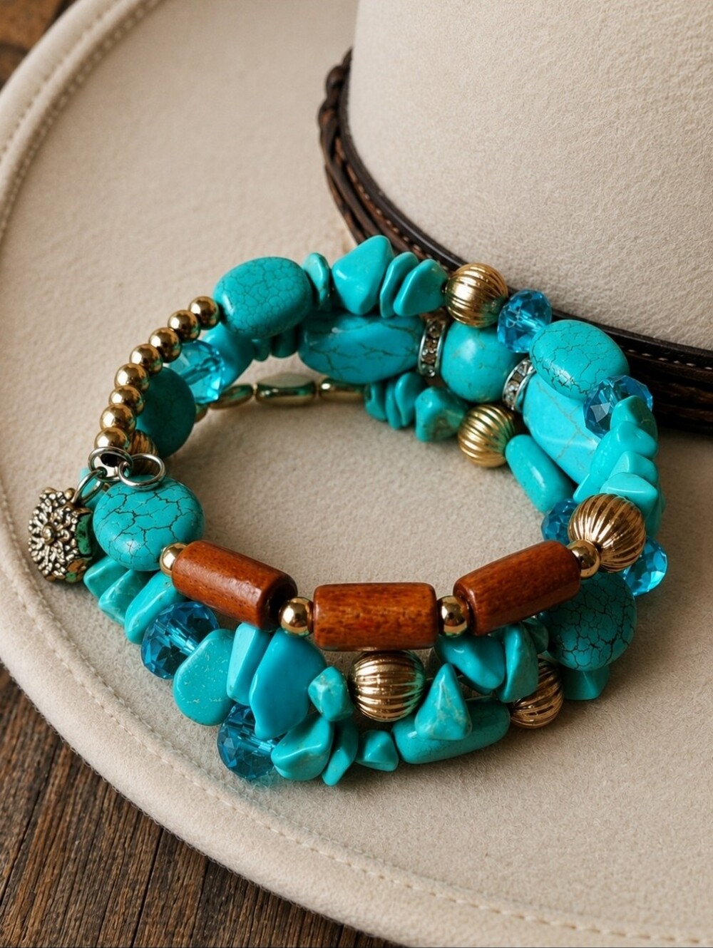 Turquoise Stone Wood Aqua Faceted Crystal Wood Beads Memory Wire Bracelet NEW